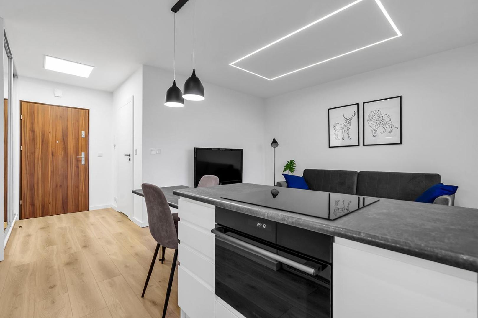 12Th Floor Wola Modern Apartment Варшава Экстерьер фото